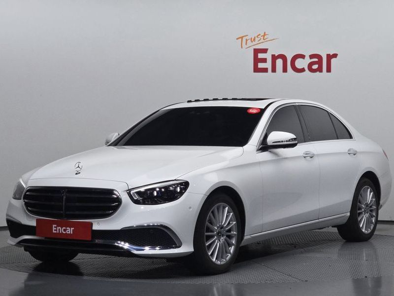 2023 Mercedes-Benz E-Class E250 Exclusive photo 1
