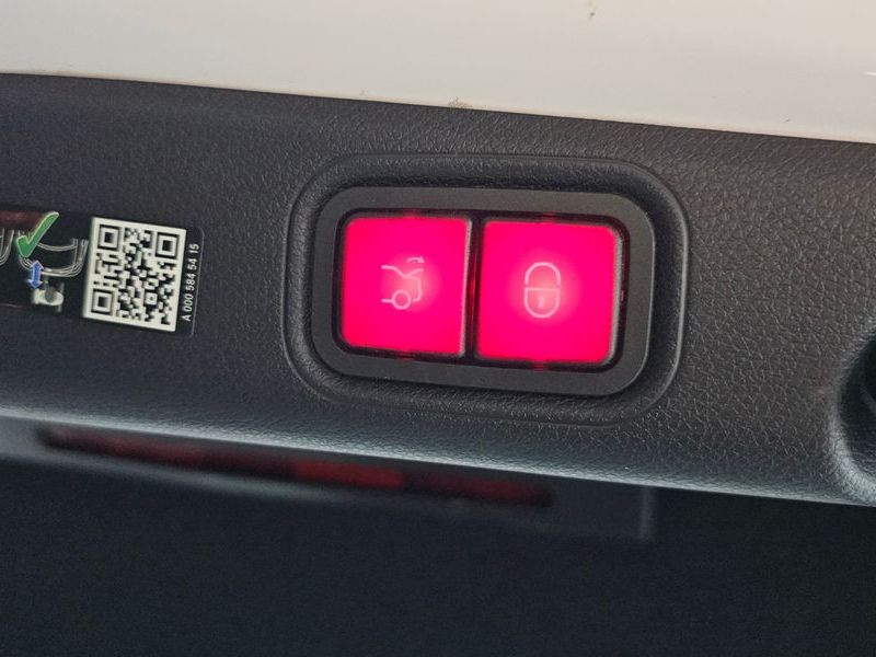 2023 Mercedes-Benz E-Class E250 Exclusive photo 20