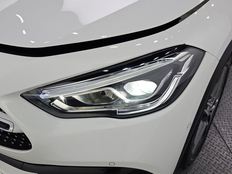 2021 Mercedes-Benz A-Class GLA250 4MATIC photo 22