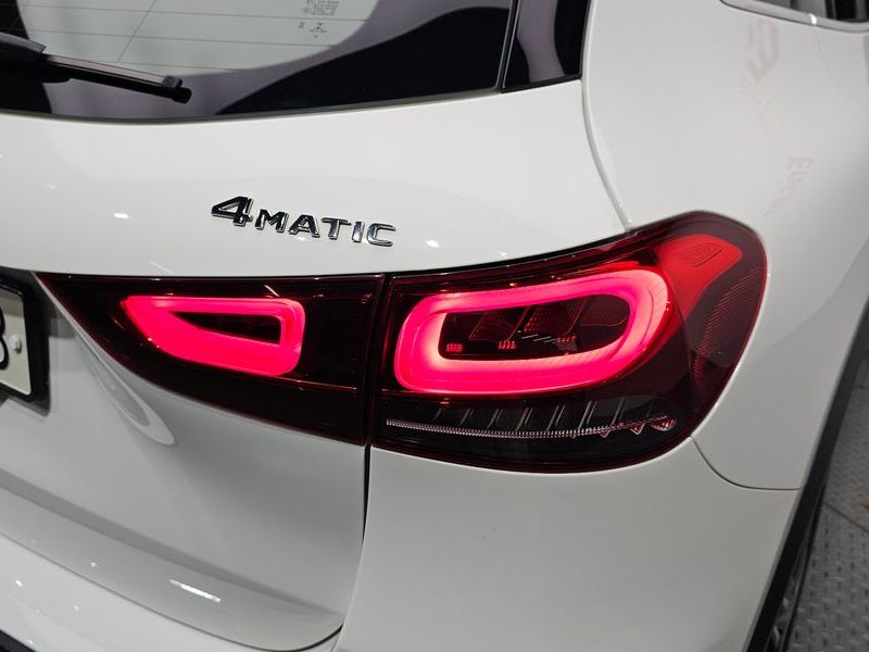 2021 Mercedes-Benz A-Class GLA250 4MATIC photo 23