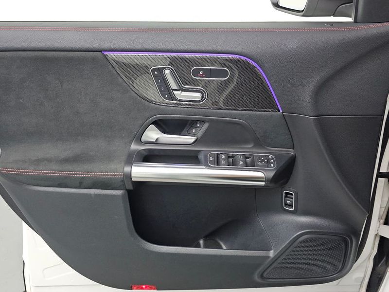 2021 Mercedes-Benz A-Class GLA250 4MATIC photo 24