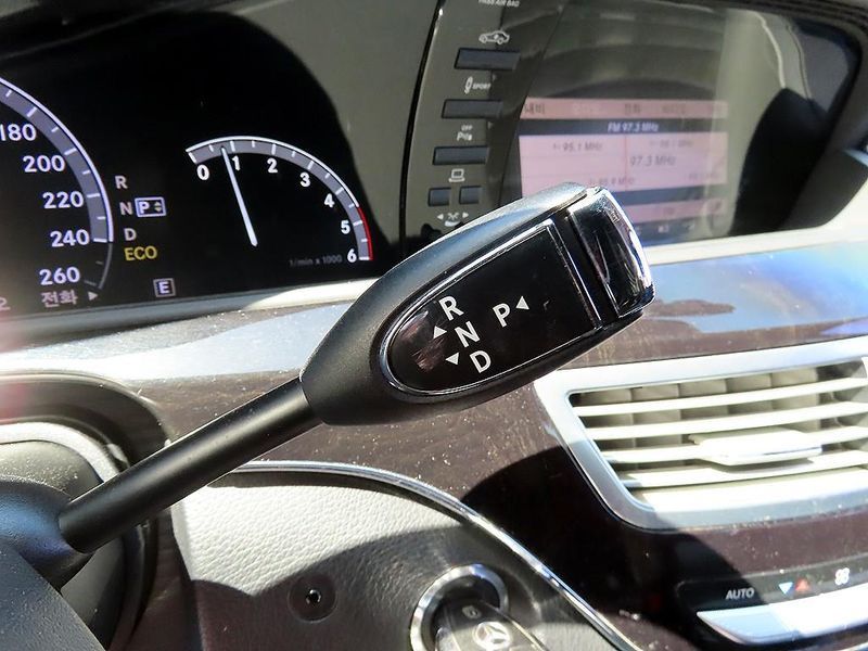 2013 Mercedes-Benz S-Class S350 BlueTEC photo 9