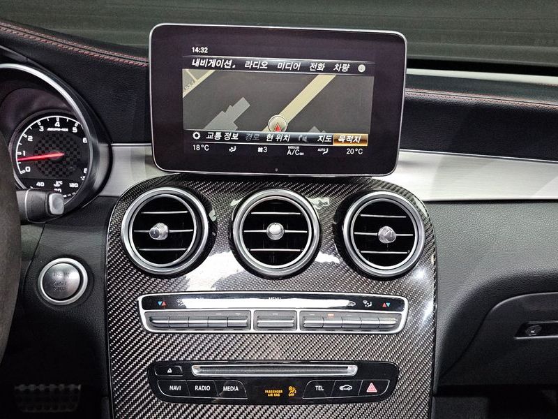 2018 Mercedes-Benz C-Class AMG GLC43 4MATIC Coupe photo 15
