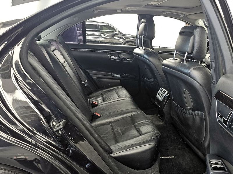 2012 Mercedes-Benz S-Class S350 BlueTEC photo 12