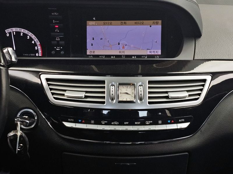 2012 Mercedes-Benz S-Class S350 BlueTEC photo 14