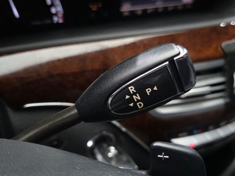 2012 Mercedes-Benz S-Class S350L BlueEFFICIENCY photo 9