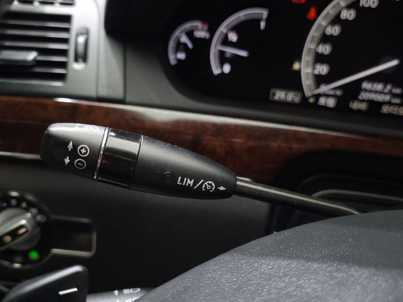2012 Mercedes-Benz S-Class S350L BlueEFFICIENCY photo 16