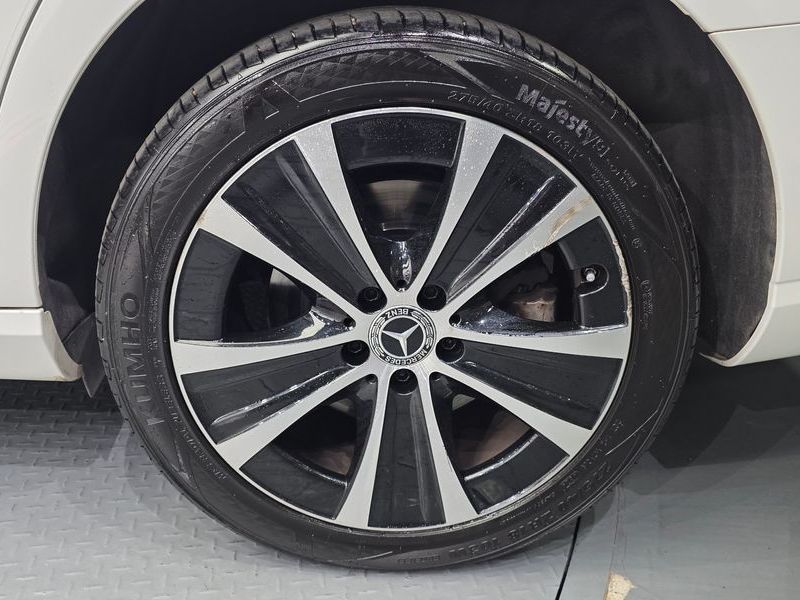 2021 Mercedes-Benz E-Class E300e 4MATIC Exclusive photo 21