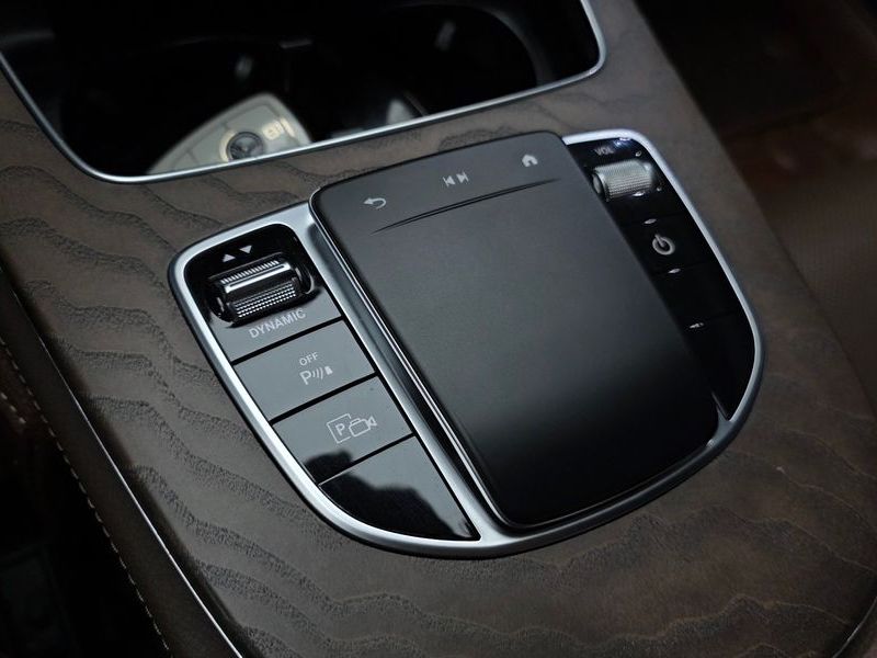 2021 Mercedes-Benz E-Class E300e 4MATIC Exclusive photo 27