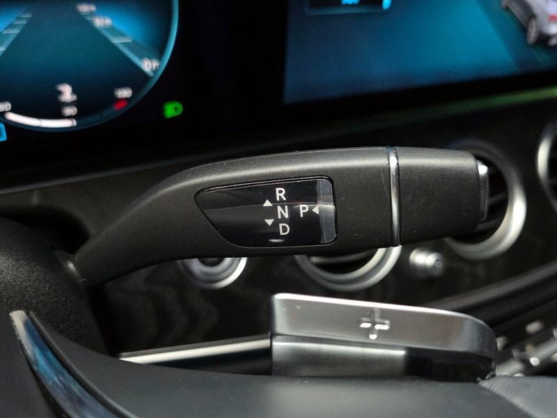 2022 Mercedes-Benz E-Class E250 Avantgarde photo 9