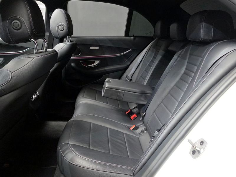 2022 Mercedes-Benz E-Class E250 Avantgarde photo 12
