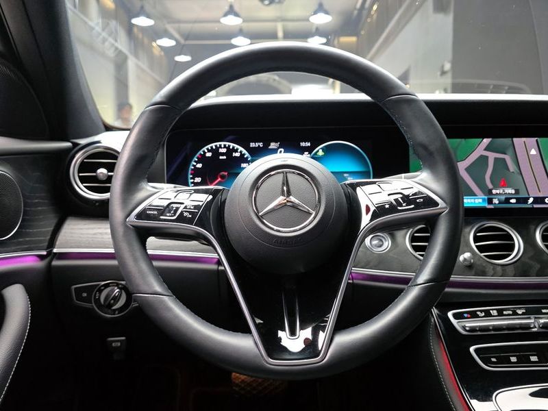 2022 Mercedes-Benz E-Class E250 Avantgarde photo 13