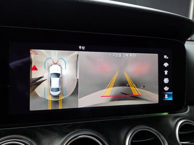 2022 Mercedes-Benz E-Class E250 Avantgarde photo 15