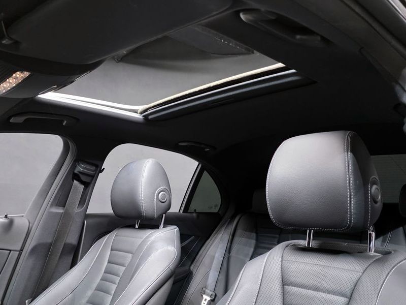 2022 Mercedes-Benz E-Class E250 Avantgarde photo 17