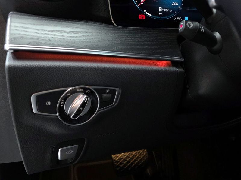 2022 Mercedes-Benz E-Class E250 Avantgarde photo 19