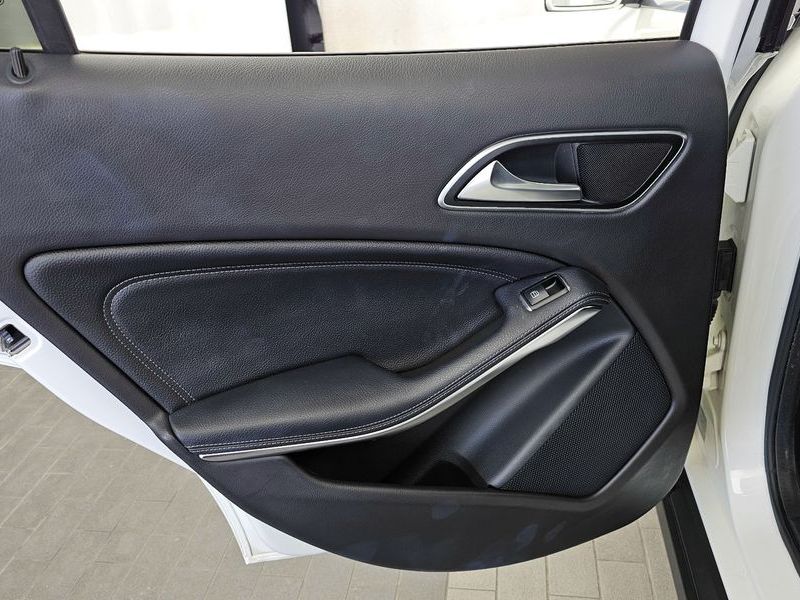 2018 Mercedes-Benz A-Class GLA220 Premium photo 25
