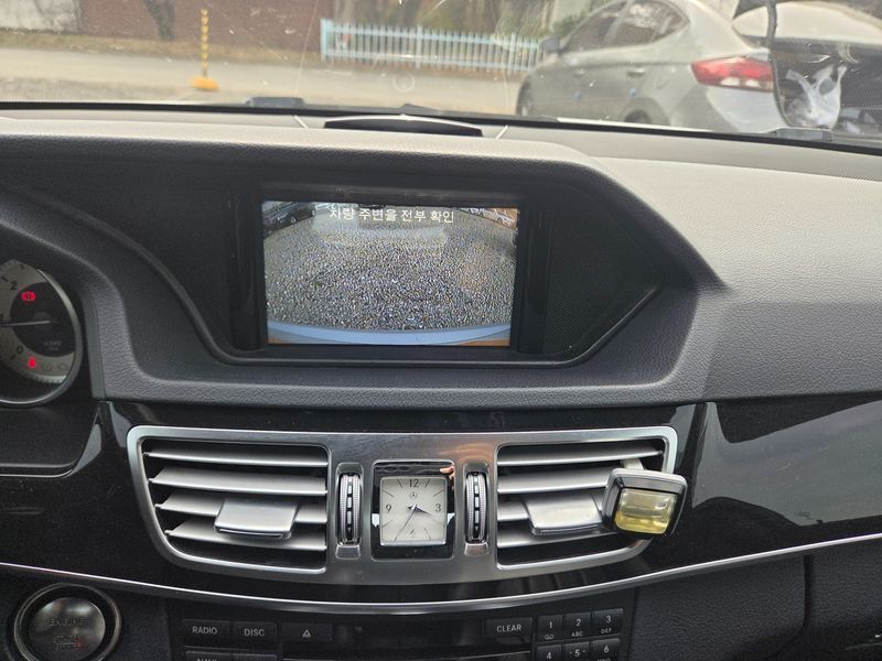 2014 Mercedes-Benz E-Class E220 CDI Avantgarde photo 9