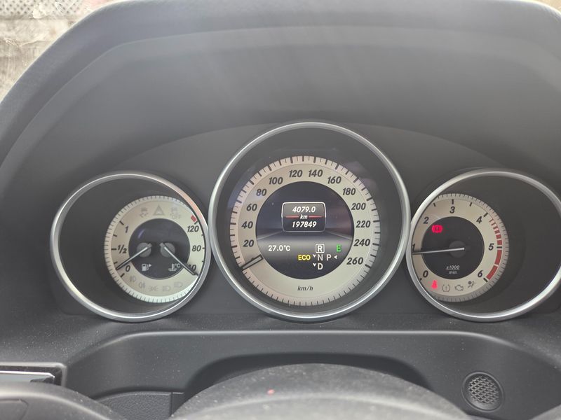 2014 Mercedes-Benz E-Class E220 CDI Avantgarde photo 12