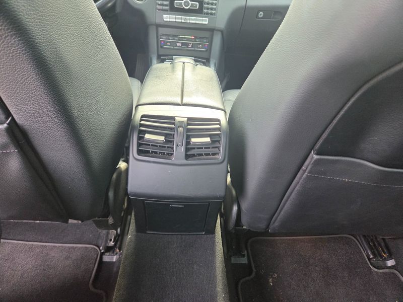 2014 Mercedes-Benz E-Class E220 CDI Avantgarde photo 16