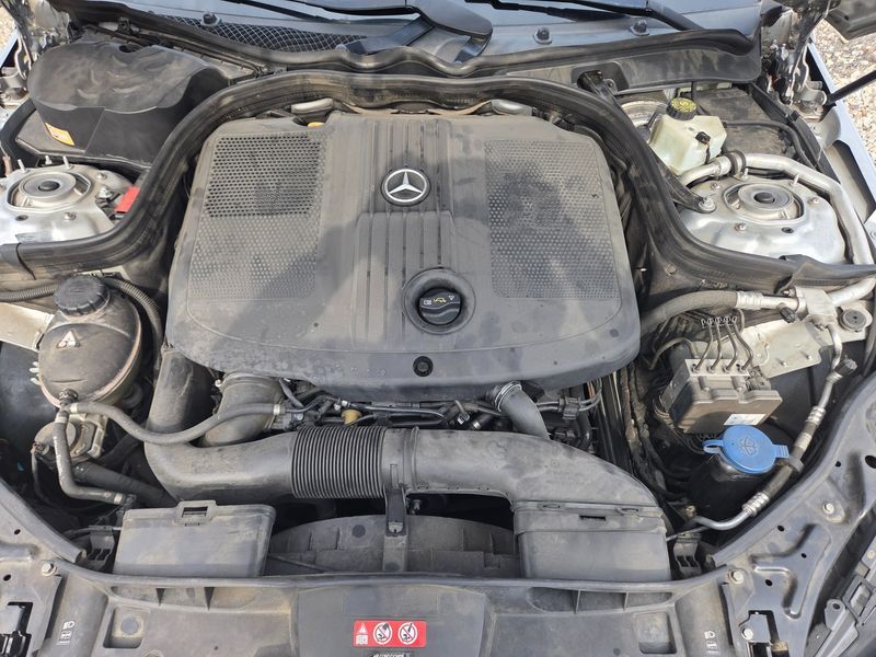 2014 Mercedes-Benz E-Class E220 CDI Avantgarde photo 20