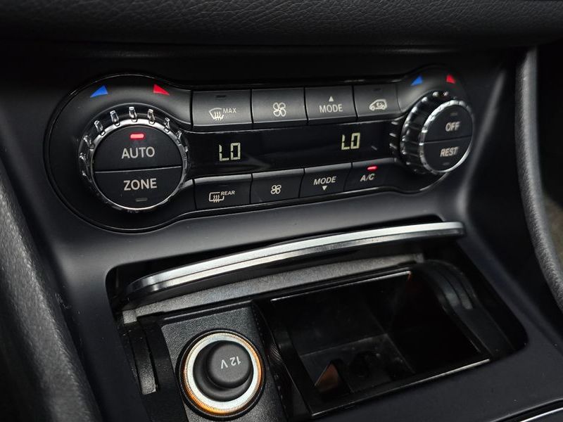 2018 Mercedes-Benz A-Class GLA220 Premium photo 30
