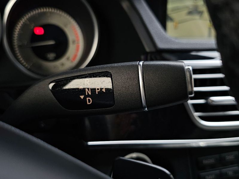 2014 Mercedes-Benz E-Class E220 CDI Avantgarde photo 9