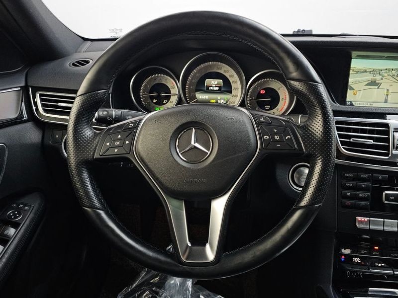 2014 Mercedes-Benz E-Class E220 CDI Avantgarde photo 13