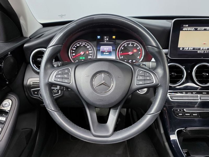 2018 Mercedes-Benz C-Class C200 photo 13