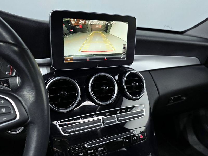 2018 Mercedes-Benz C-Class C200 photo 15