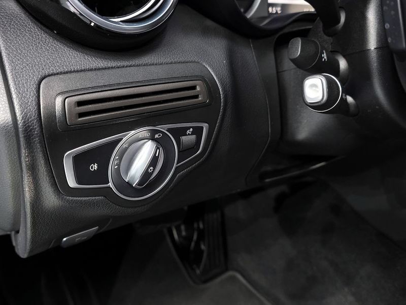 2018 Mercedes-Benz C-Class C200 photo 16