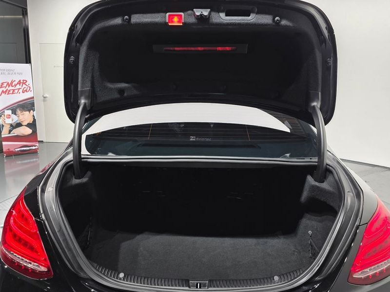2018 Mercedes-Benz C-Class C200 photo 20