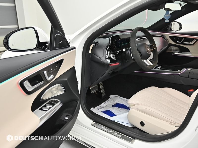 2026 Mercedes-Benz E-Class E300 4MATIC AMG Line photo 12