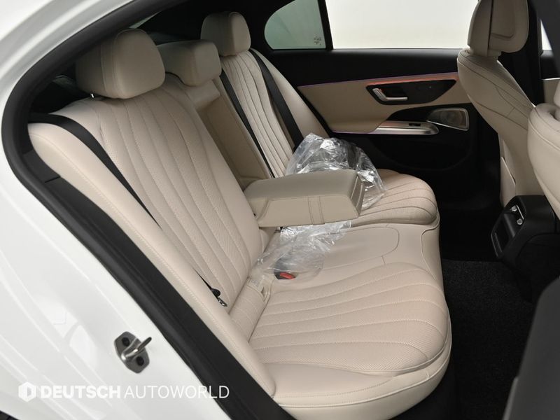 2026 Mercedes-Benz E-Class E300 4MATIC AMG Line photo 13
