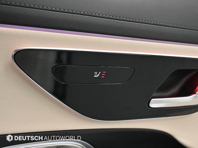 2026 Mercedes-Benz E-Class E300 4MATIC AMG Line photo 17