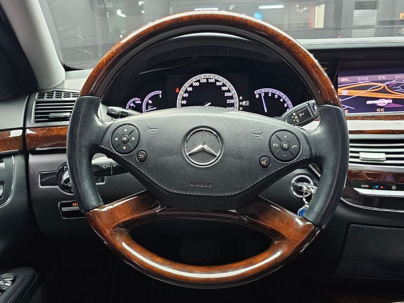 2013 Mercedes-Benz S-Class S350L BlueEFFICIENCY photo 13