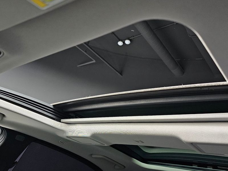 2013 Mercedes-Benz S-Class S350L BlueEFFICIENCY photo 16