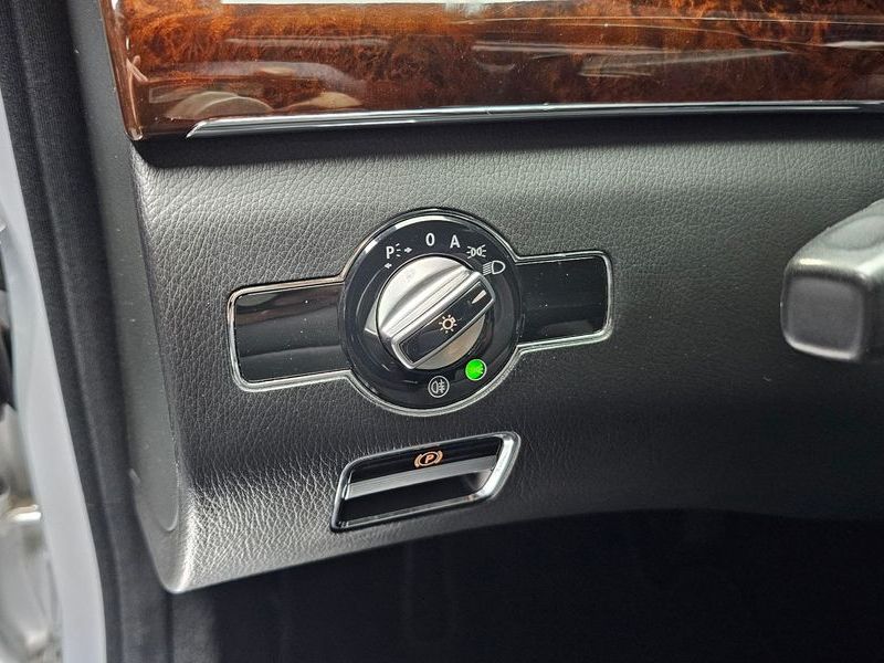 2013 Mercedes-Benz S-Class S350L BlueEFFICIENCY photo 17