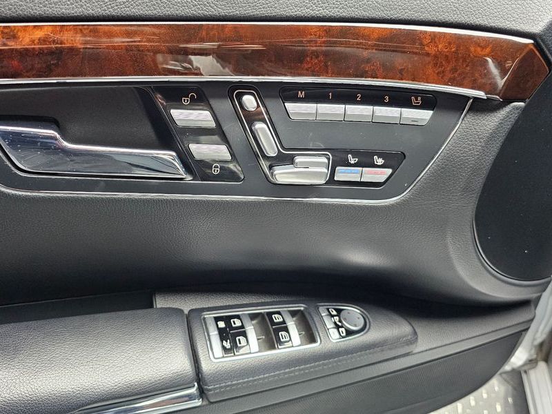 2013 Mercedes-Benz S-Class S350L BlueEFFICIENCY photo 18