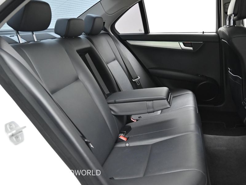 2013 Mercedes-Benz C-Class C220 CDI AVANTGARDE photo 12