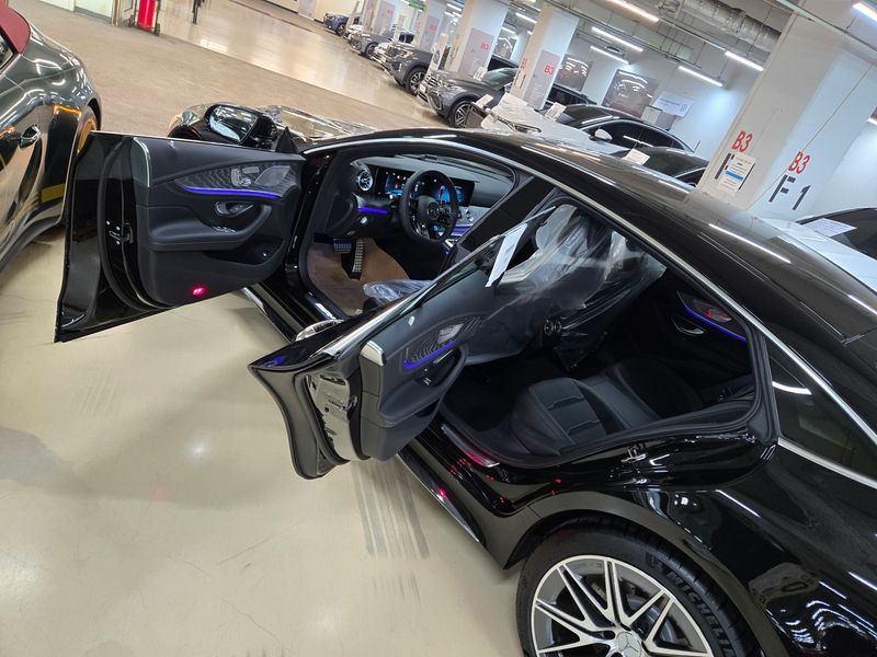 2026 Mercedes-Benz AMG GT 4Door 43 4MATIC+ photo 9