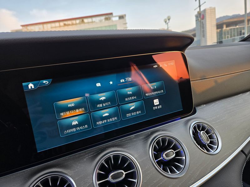 2026 Mercedes-Benz AMG GT 4Door 43 4MATIC+ photo 12