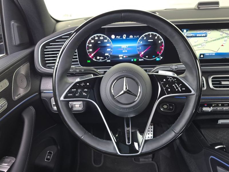2026 Mercedes-Benz S-Class GLS450 4MATIC photo 13