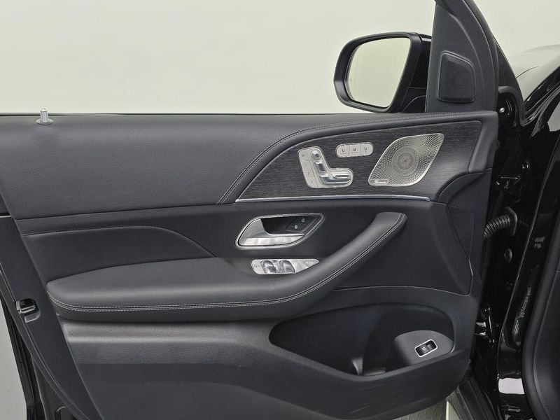 2026 Mercedes-Benz S-Class GLS450 4MATIC photo 24