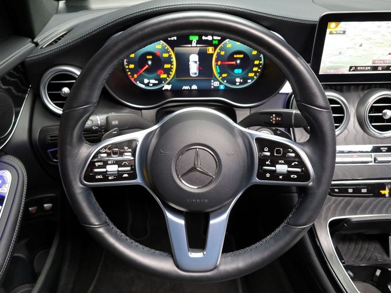 2023 Mercedes-Benz C-Class GLC300e 4MATIC Coupe photo 13