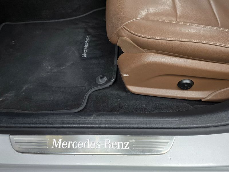 2017 Mercedes-Benz E-Class E220d Avantgarde photo 26
