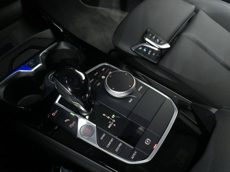 2023 BMW 2 Series 220i Sport photo 9