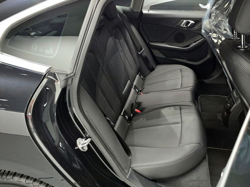 2023 BMW 2 Series 220i Sport photo 12