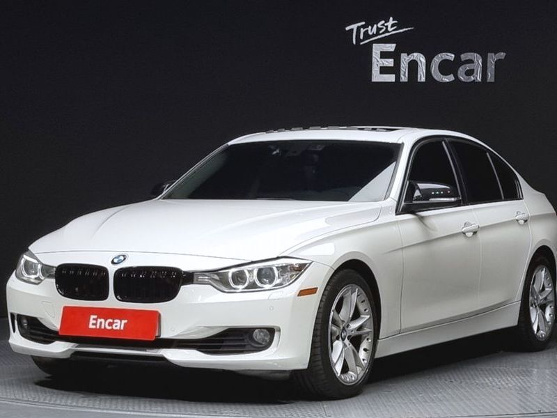 2013 BMW 3 Series 328i photo 1