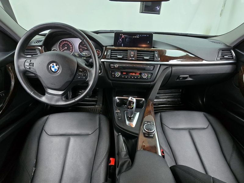 2014 BMW 3 Series 320d photo 7