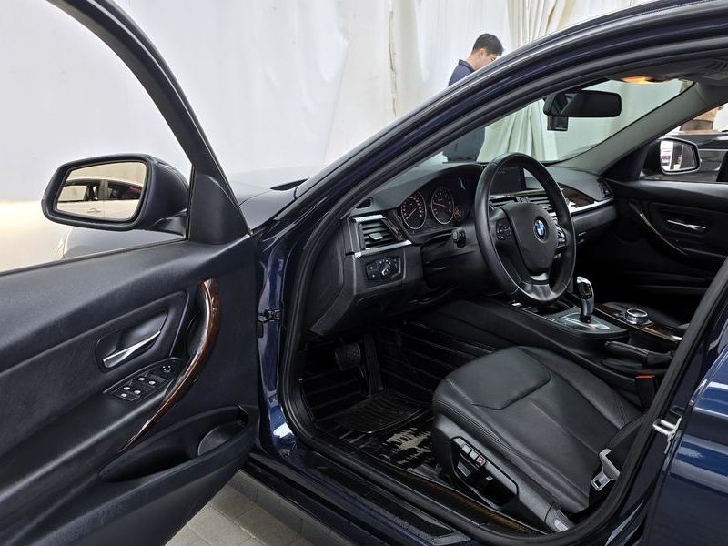 2014 BMW 3 Series 320d photo 10
